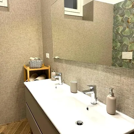 Alocasia Luxury Apartment Salerno